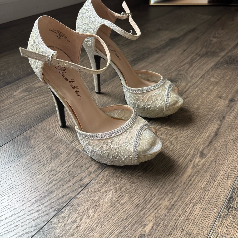 Lace ivory and silver heels
